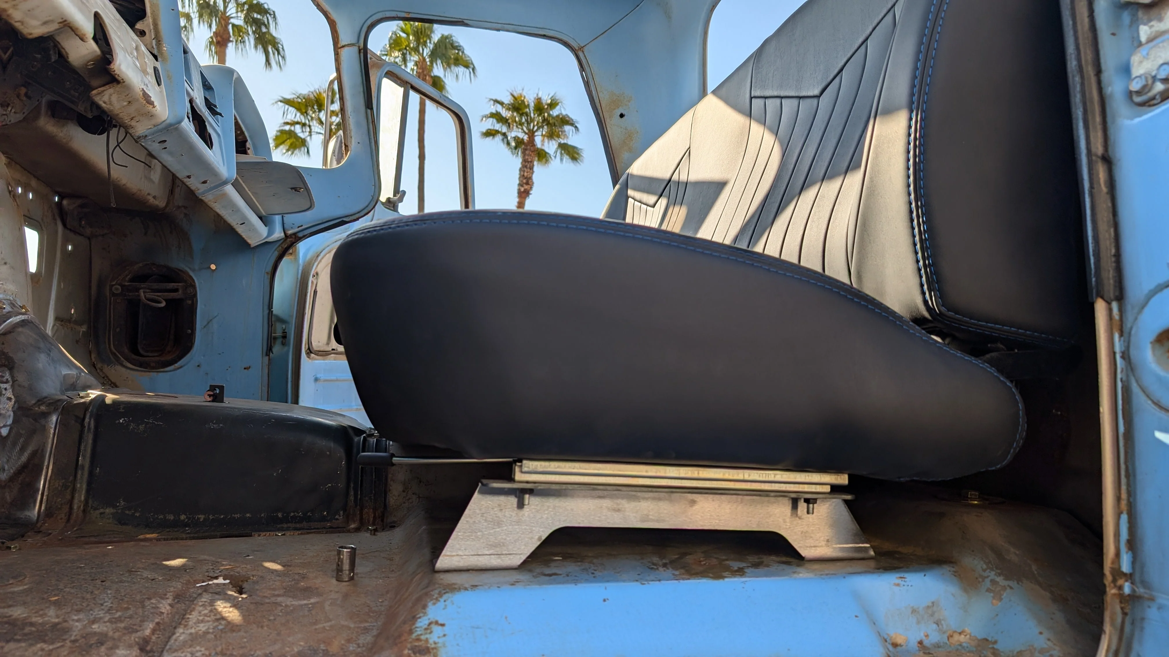 Titan 1960-1966 GM Truck Bench Seat Package - Image 5