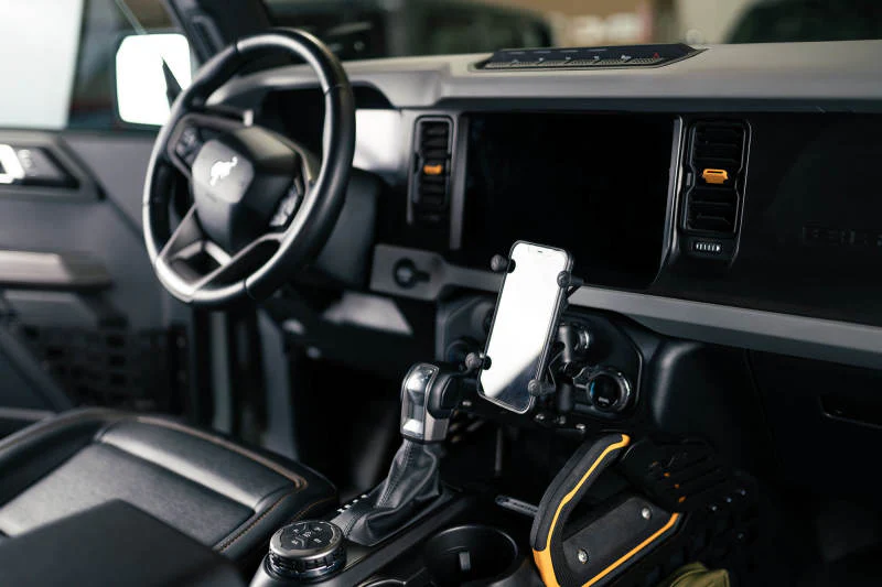 DV8 21-23 Ford Bronco Center Console Molle Panels & Bridge - Image 5