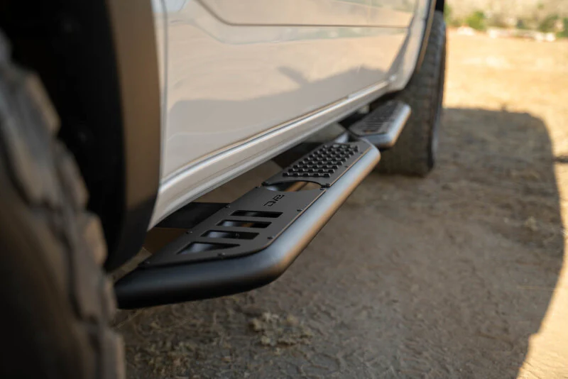 DV8 Offroad 19-25 RAM 1500 Crew Cab OE Plus Side Steps - Black Steel - Image 15