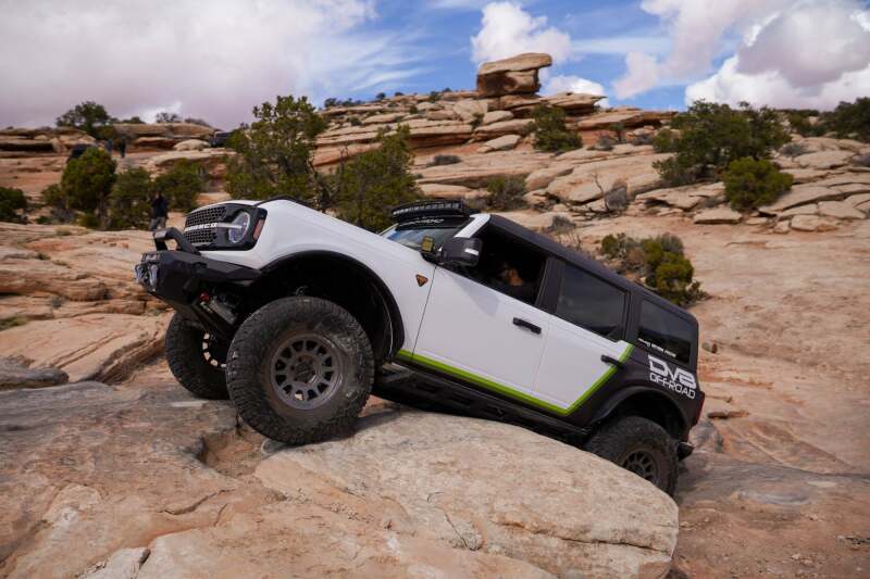 DV8 Offroad 2021+ Ford Bronco (excl. 2-Door/Raptor) FS-15 4-Door Rock Sliders V2 - Image 13