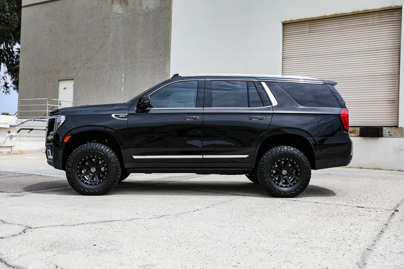 ICON 21-24 GM Tahoe/Suburban/Yukon/Yukon XL 2.5-3.25in Adjustable Coilover Lift Kit - Image 2