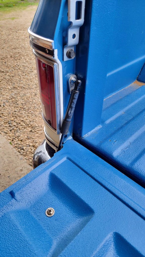 LS Fab Tailgate Saver - 81-87 C10 - Image 2