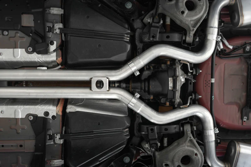 MBRP 18-20 Ford Mustang GT 5.0 w/ Quad Tip Active Exhaust Cat Back Split Rear T304 w/ Carb Fib Tips - Image 3