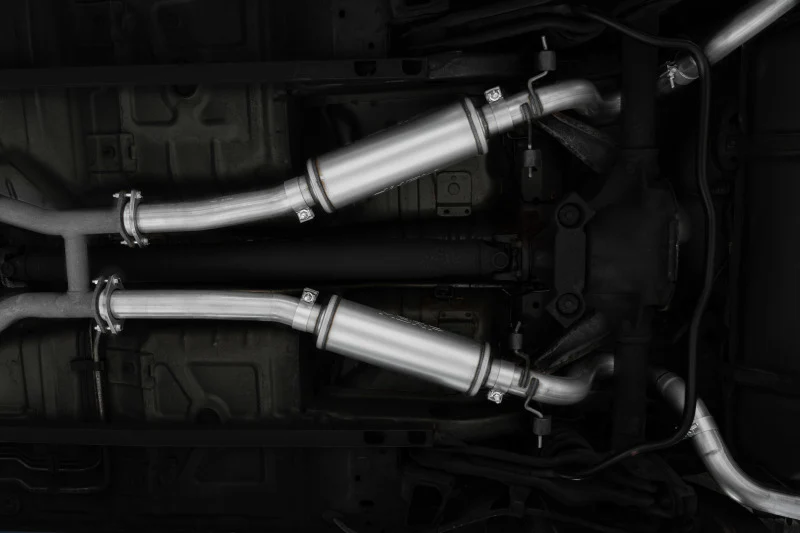 MBRP 99-04 Ford Mustang GT/Mach 1 2.5in Dual Split Rear AL Catback Exhaust w/ 3.5in Dual Wall Tips - Image 2