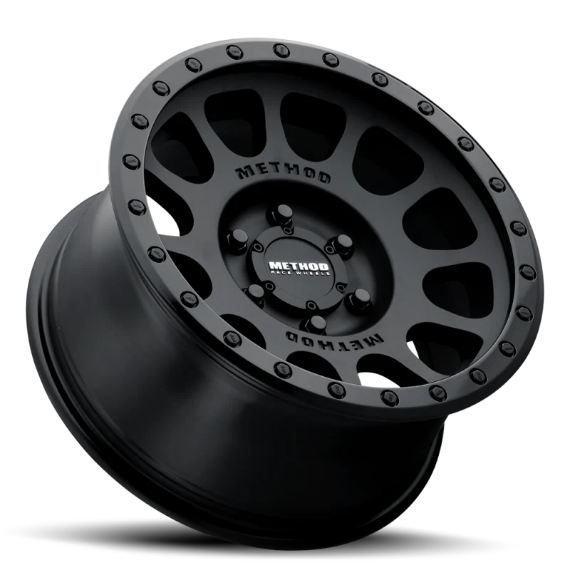 Method MR305 NV 17x8.5 0mm Offset 5x150 116.5mm CB Matte-Gloss Black Wheel