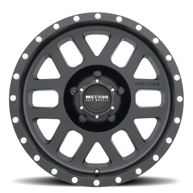 Method MR306 Mesh 17x8.5 0mm Offset 5x4.5 83mm CB Matte Black Wheel - Image 2