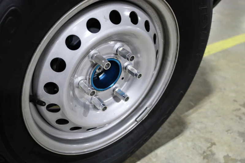 Mishimoto Aluminum Locking Lug Nuts M12x1.5 27pc Set Silver - Image 3