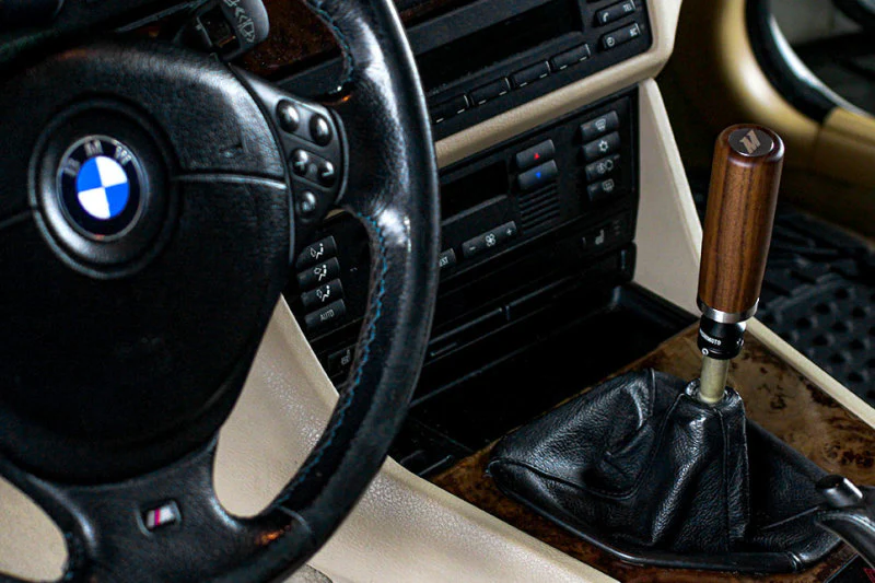Mishimoto Non-Threaded Shifter Adapter Kit - Black - Image 2