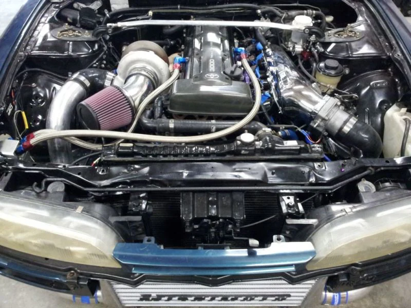 Mishimoto Universal Silver R Line Intercooler Overall Size: 31x12x4 Core Size: 24x12x4 Inlet /Outlet - Image 6