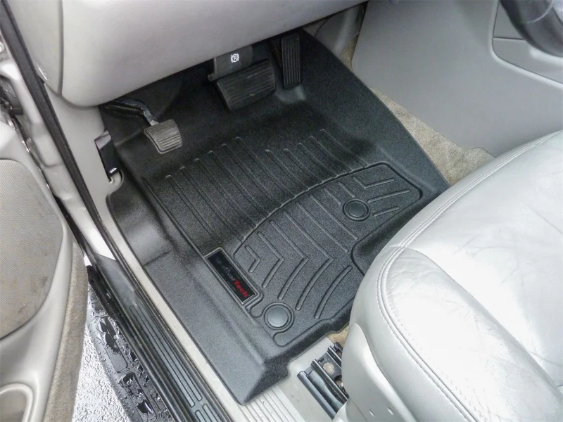 WeatherTech 99-00 Chevrolet Silverado Crew Cab Front FloorLiner - Black - Image 11