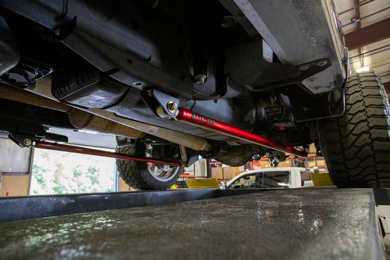 Wehrli 20-24 Chevy & GMC Duramax RCLB/CCSB/ECSB 60in. Traction Bar Kit - WCFab Grey - Image 7